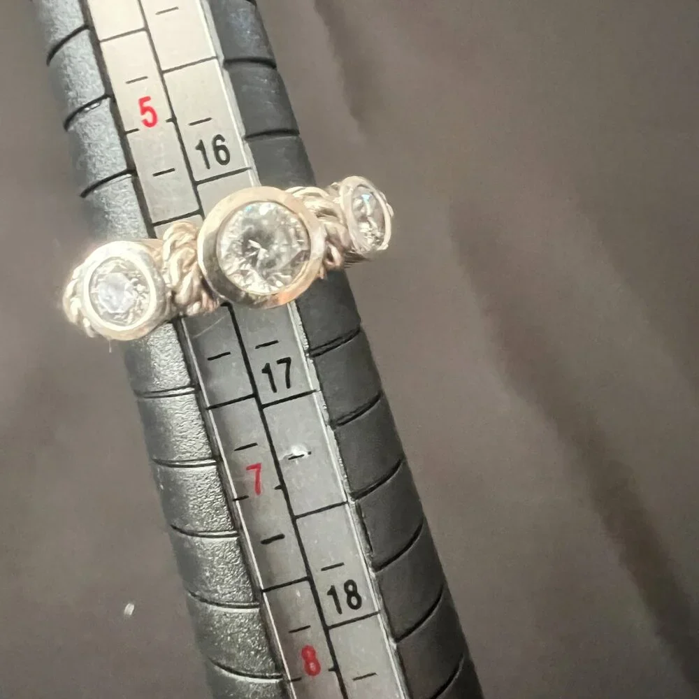 Vintage Judith Ripka Sterling Silver 3 CZ Stone circa late 90's Ring Size 6 - Picture 9 of 10